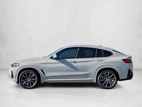 Used 2023 BMW X4 xDrive30i w/ M Sport Package image 9