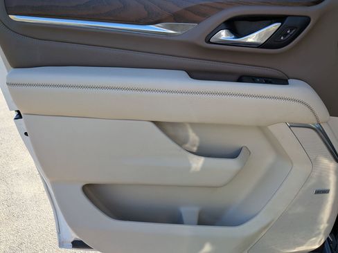 Used 2021 GMC Yukon XL Denali image 31