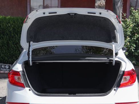 Used 2020 Honda Accord EX-L image 9
