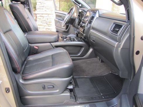 Used 2021 Nissan Titan PRO-4X w/ Pro-4x Convenience Package image 22