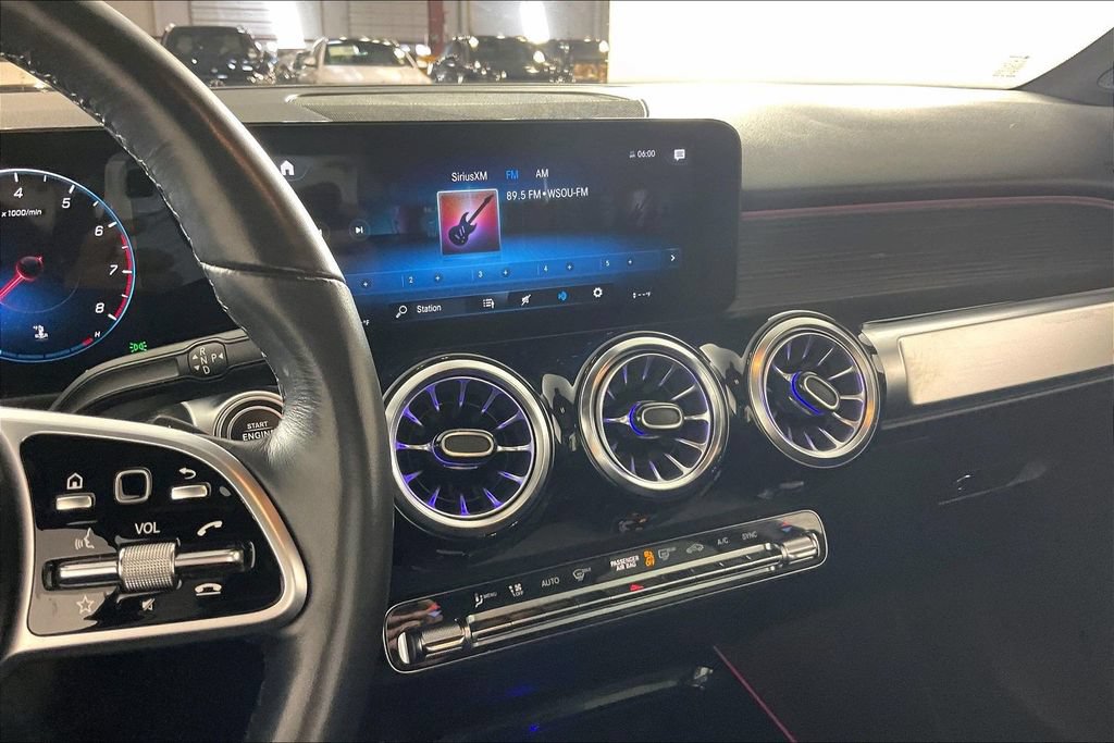 Used 2023 Mercedes-Benz GLB 250 4MATIC image 6
