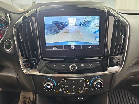 Certified 2023 Chevrolet Traverse LT image 30