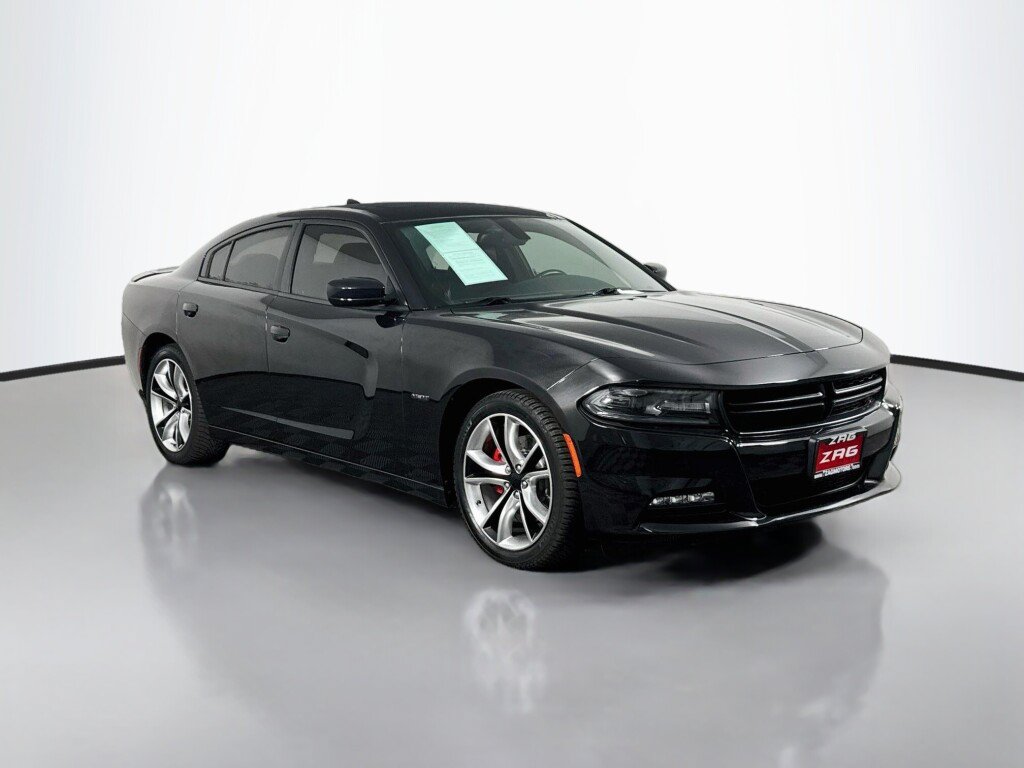 Used 2015 Dodge Charger R/T RWD image 7