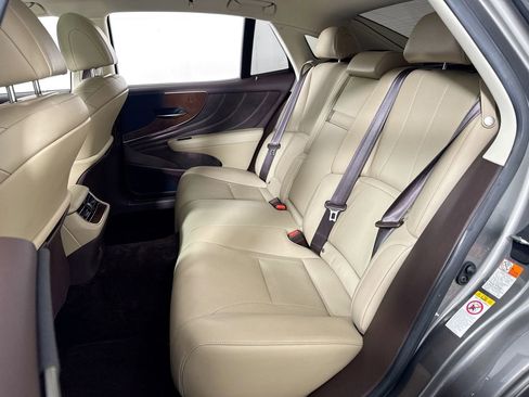 Used 2018 Lexus LS 500 RWD image 31
