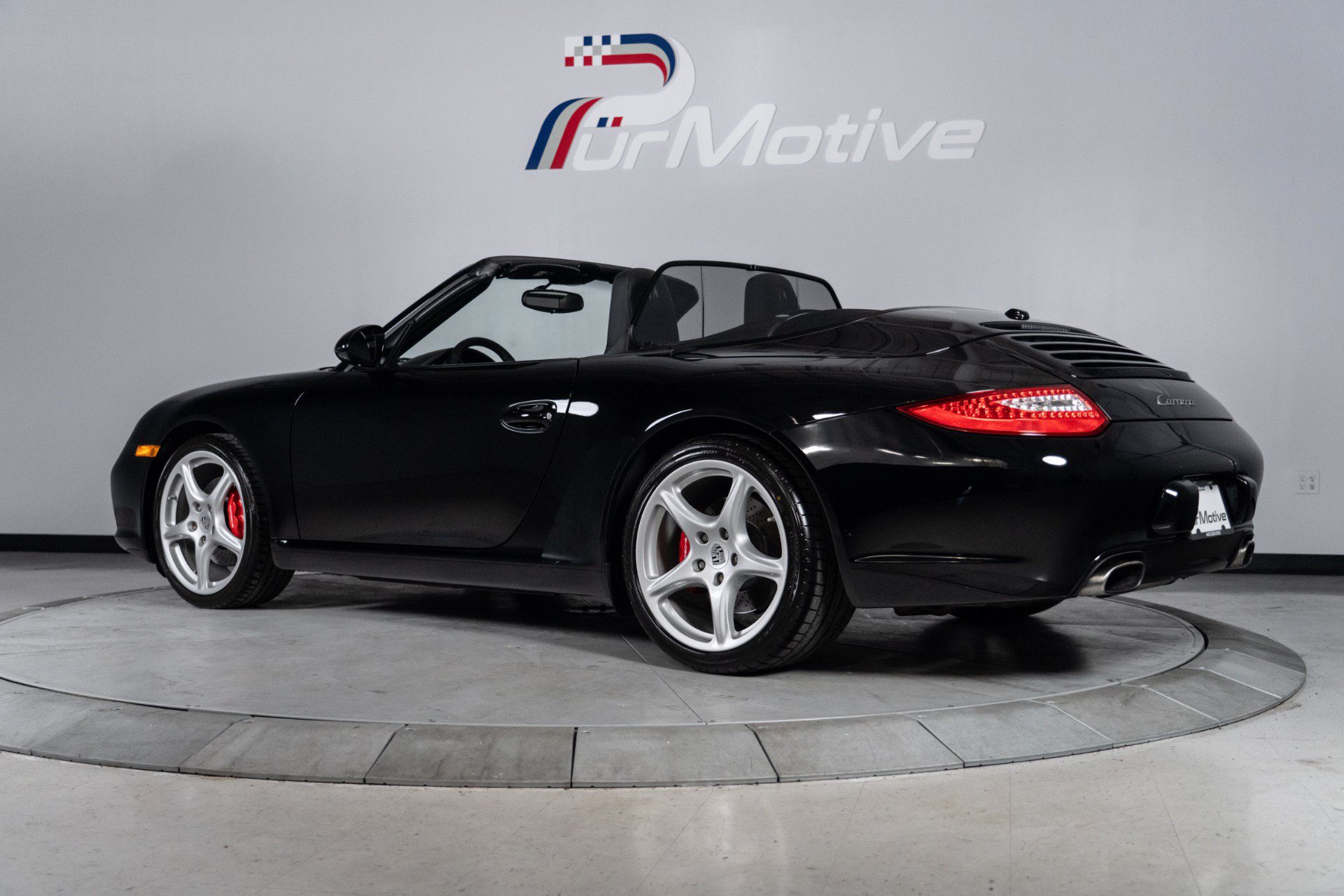Used 2010 Porsche 911 Cabriolet image 5