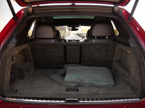 Used 2022 Bentley Bentayga image 26