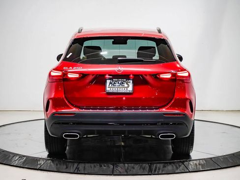 Used 2026 Mercedes-Benz GLA 250 image 3