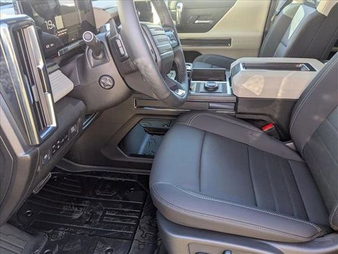 New 2026 GMC Hummer EV 4x4 Crew Cab image 4