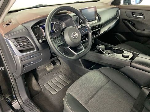 Used 2023 Nissan Rogue SV image 21