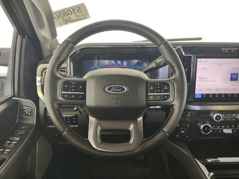 Used 2025 Ford F250 Lariat w/ FX4 Off-Road Package AWD/4WD image 15
