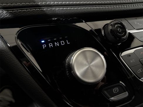 New 2026 Chrysler Pacifica Select image 14