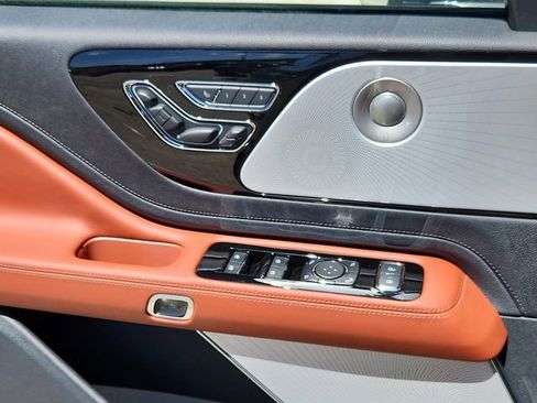 New 2025 Lincoln Aviator Reserve w/ Equipment Group 201A image 6