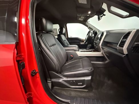 Used 2020 Ford F150 Lariat image 13