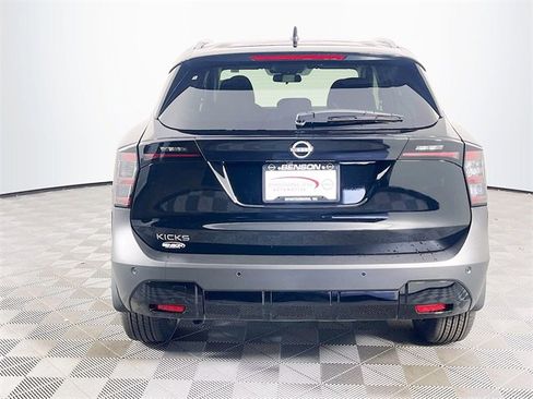New 2026 Nissan Kicks SV image 6