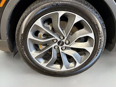 Used 2022 Lincoln Nautilus Reserve AWD/4WD image 24