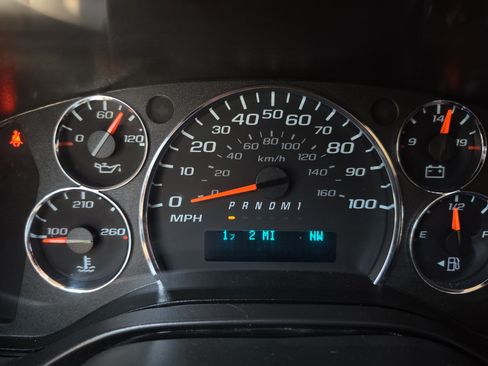 Used 2024 Chevrolet Express 3500 LS RWD image 25