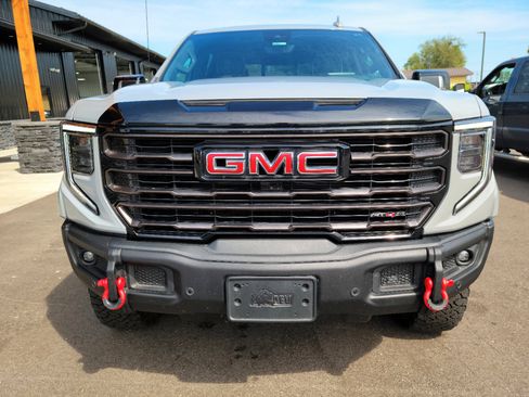Used 2024 GMC Sierra 1500 AT4X w/ AT4X AEV Edition image 2