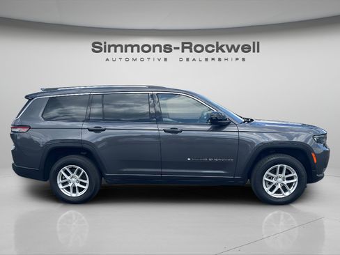 Used 2023 Jeep Grand Cherokee L Laredo AWD/4WD image 6