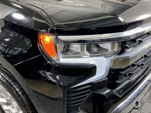 Used 2024 Chevrolet Silverado 1500 LT image 40