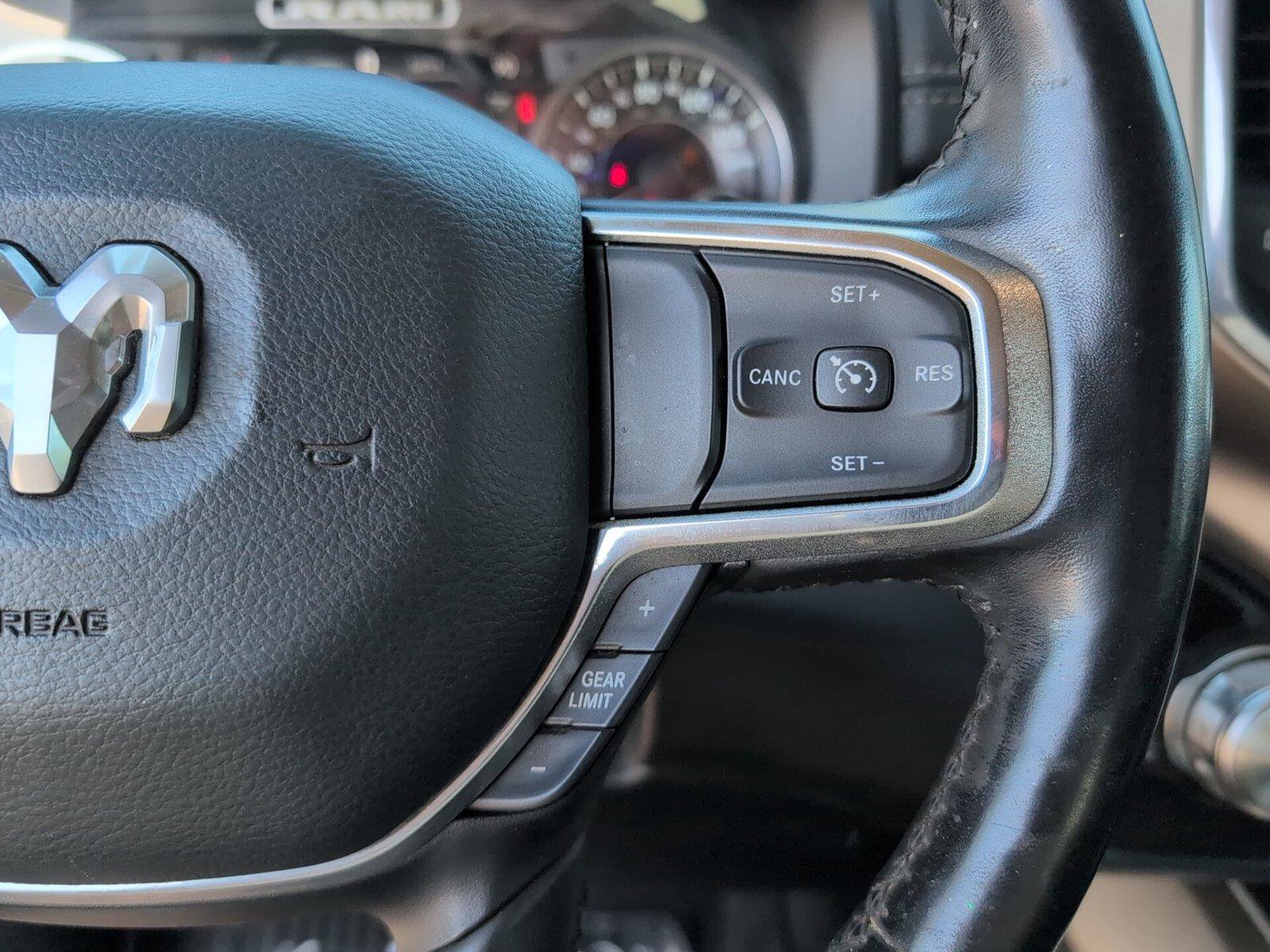 Used 2019 RAM 1500 Laramie AWD/4WD image 26