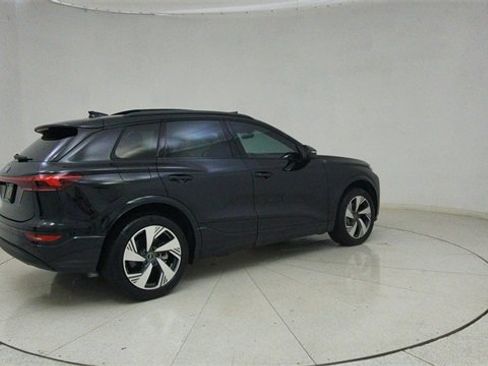 Used 2025 Audi Q6 e-tron Premium Plus w/ Premium Plus image 70