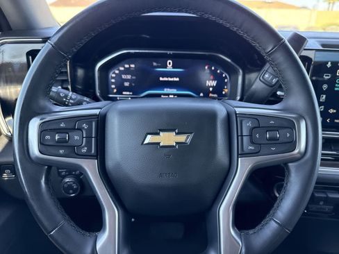 Used 2025 Chevrolet Silverado 1500 LT RWD image 27