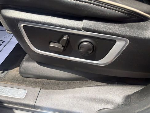 Used 2022 RAM 1500 Laramie AWD/4WD image 15