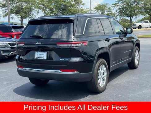 Used 2023 Jeep Grand Cherokee Limited w/ Luxury Tech Group II AWD/4WD image 3