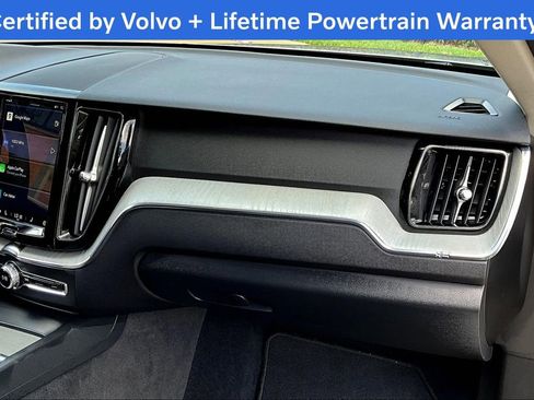 Used 2025 Volvo XC60 B5 Plus image 20