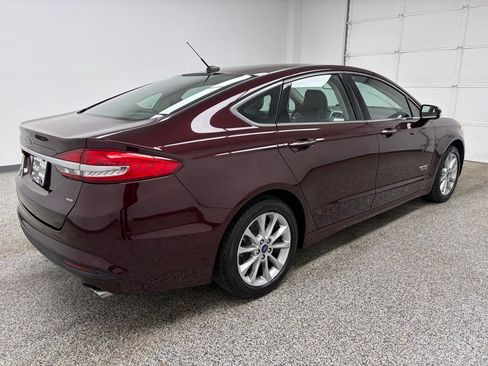 Used 2017 Ford Fusion Energi SE image 7