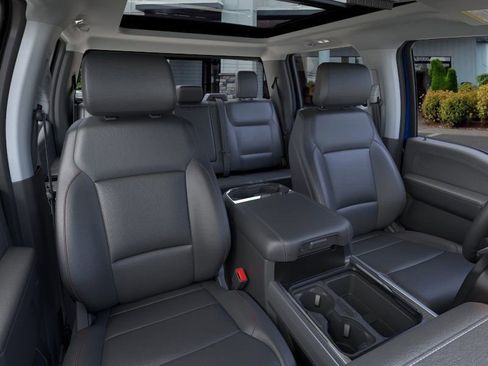 New 2026 Ford F250 Lariat w/ Black Appearance Package image 11