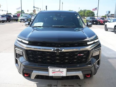 Used 2025 Chevrolet Traverse Z71 AWD/4WD image 32