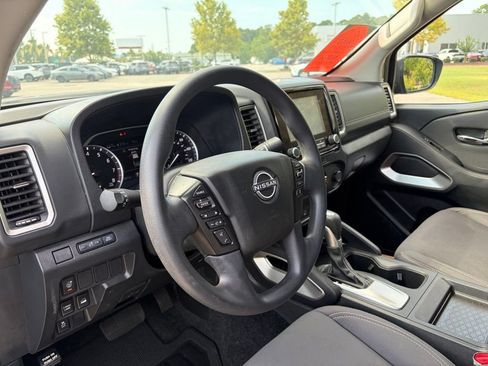 Certified 2024 Nissan Frontier SV w/ Technology Package AWD/4WD image 14