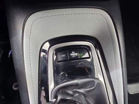Used 2019 Toyota Corolla SE FWD image 15