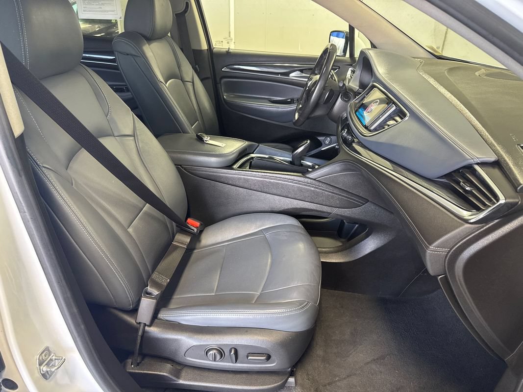 Used 2021 Buick Enclave Essence AWD/4WD image 33