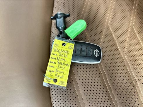 Used 2025 Nissan Pathfinder Platinum w/ Cargo Package FWD image 28
