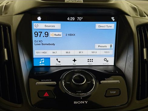 Used 2017 Ford Escape Titanium image 17