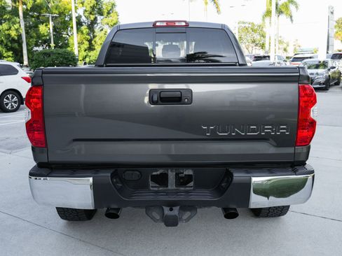 Used 2016 Toyota Tundra SR5 image 8