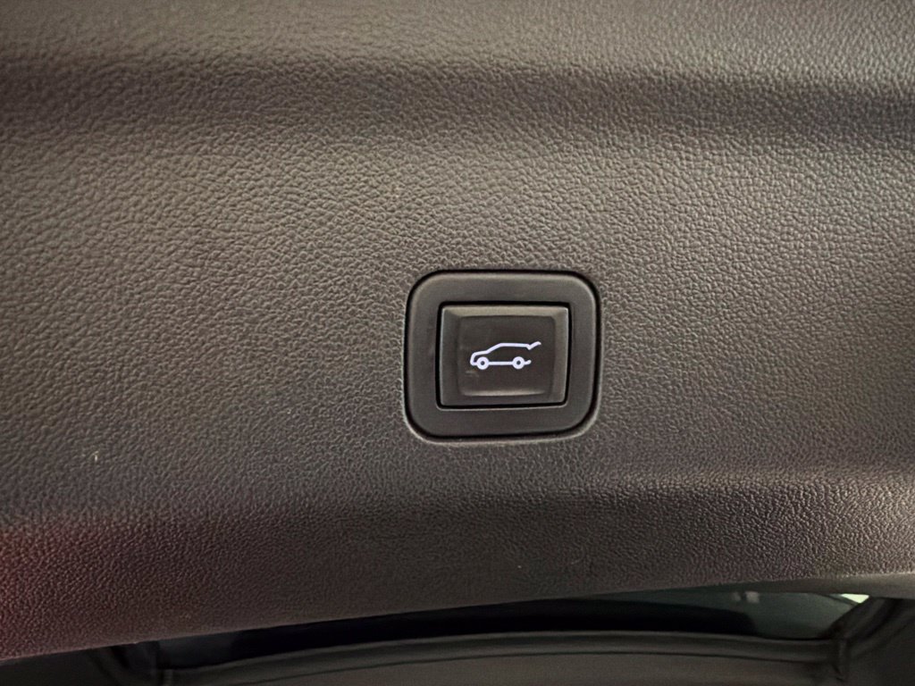 Used 2021 Chevrolet Tahoe Premier AWD/4WD image 37