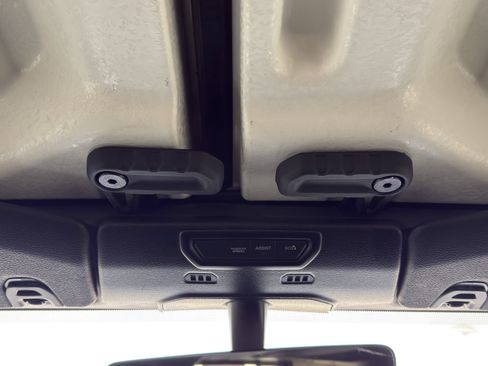 Used 2023 Jeep Wrangler Sahara image 27