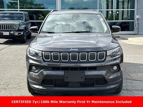 Used 2022 Jeep Compass Latitude AWD/4WD image 7