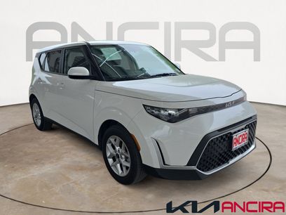 Certified 2025 Kia Soul LX