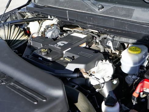 Used 2023 RAM 2500 Big Horn w/ Level 1 Equipment Group image 12