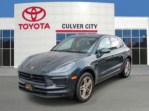 Used 2023 Porsche Macan image 1
