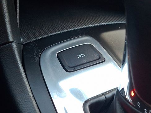 Used 2019 Chevrolet Equinox LT image 23