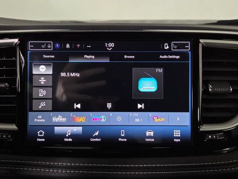 New 2026 Chrysler Pacifica Select FWD image 22