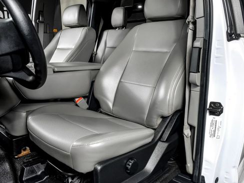 Used 2019 Ford F550 4x4 SuperCab Super Duty image 27