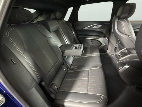 Used 2024 Cadillac Lyriq Luxury image 49