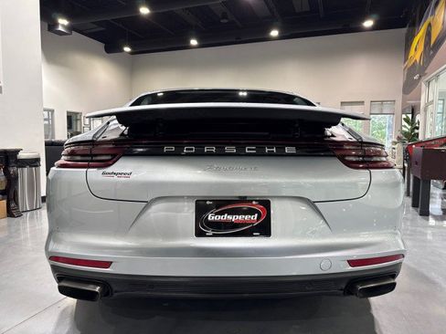 Used 2018 Porsche Panamera RWD image 42