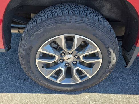 Used 2022 Chevrolet Silverado 1500 RST w/ Z71 Off-Road Package image 6